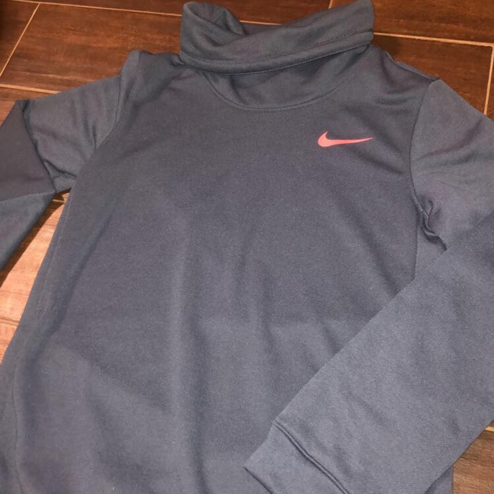 nike sweater